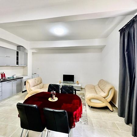 Kristian Apartments Berat Extérieur photo
