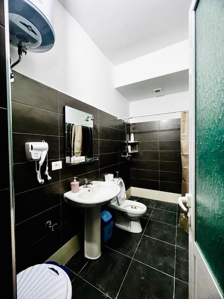 Kristian Apartments Berat Extérieur photo