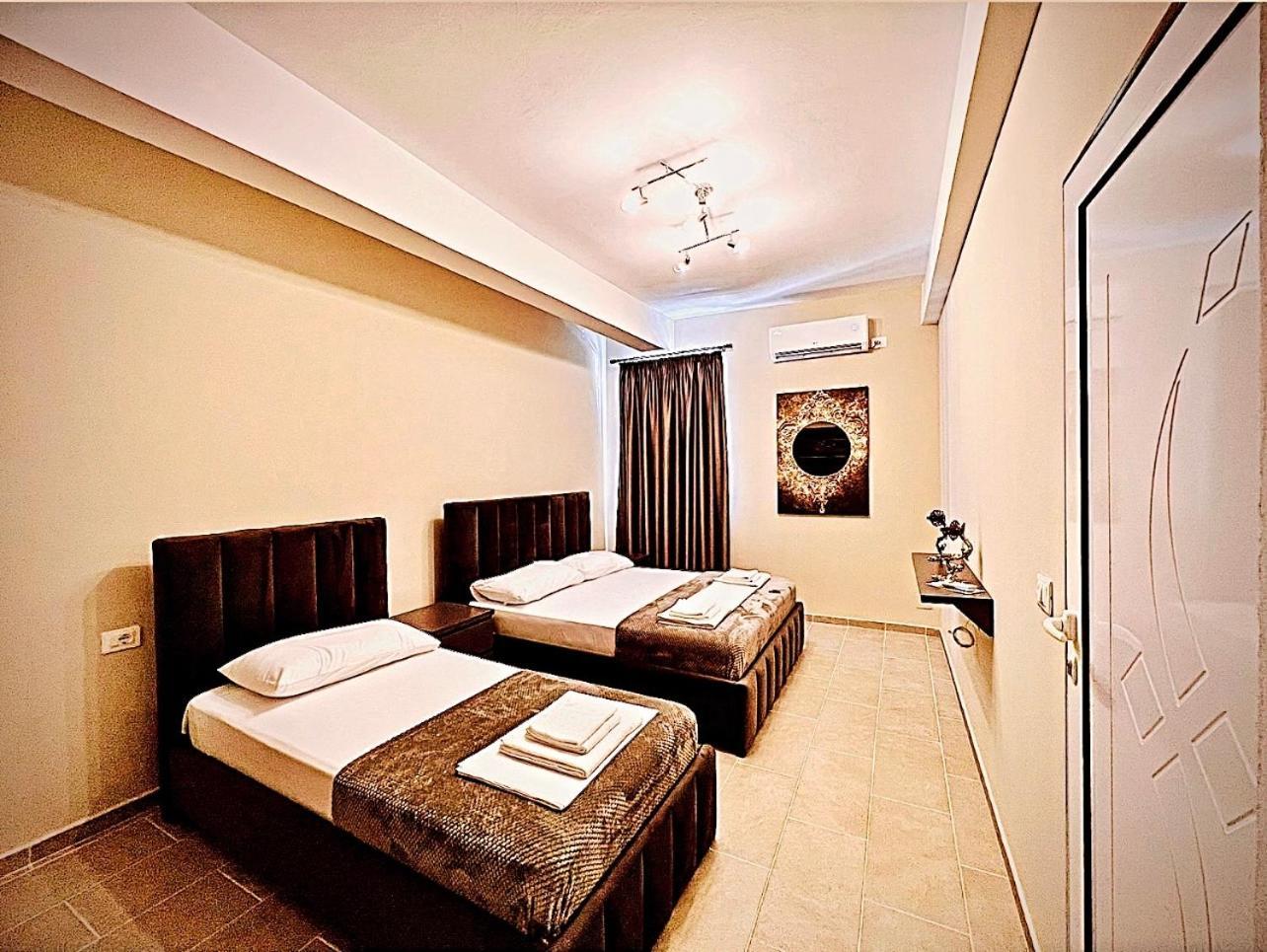 Kristian Apartments Berat Extérieur photo